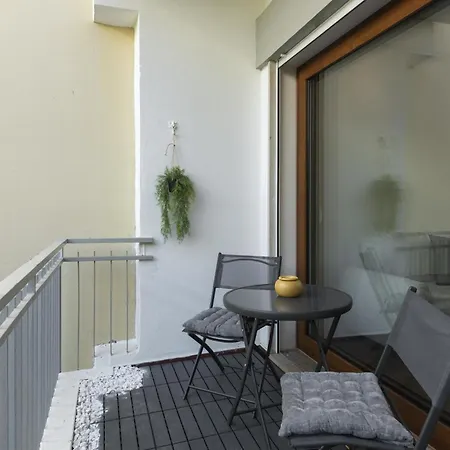 Mira Mar 1 - Near The By Hd Apartament Quarteira